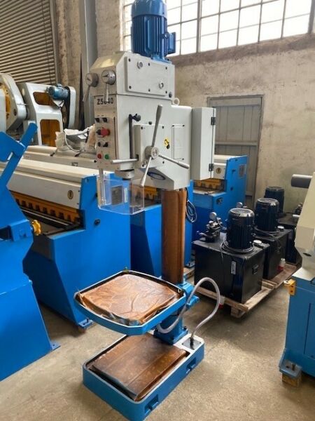 Drill, Drilling Machine, Model Z5040.